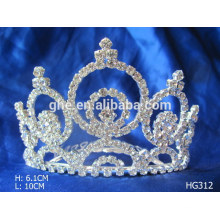 Boucles de couronnes en métal plastique tiare couronnes en plastique et tiaras nouvelle année mariage en diamant / tiare nuptiale couronne en cristal
